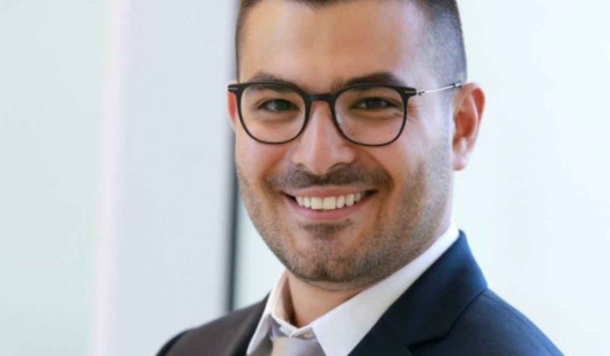 SPRING SPEAKERS - Jonathan Agassi