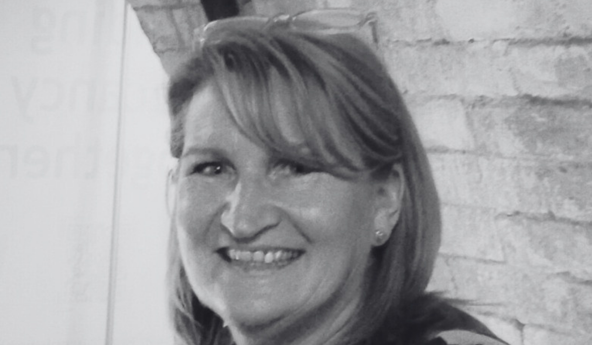 SPRING SPEAKERS - Julie Holden-1