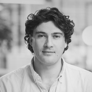 Oliver Duthie headshot