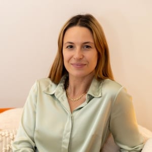 Rebecca Morter headshot